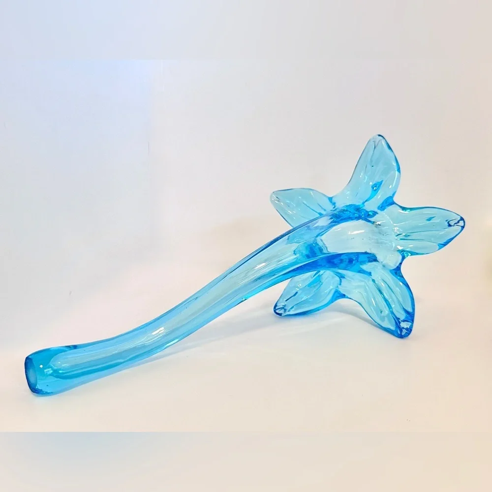 Hand Blown Aqua Blue Pulled Glass Epergne Flower Horn Vase